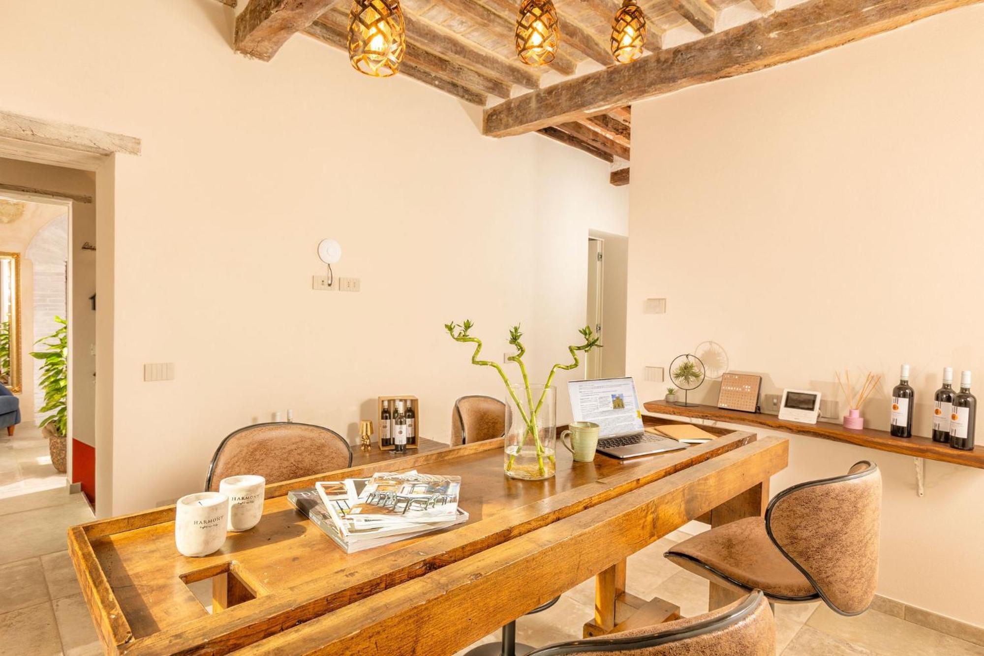 Palazzo Falcinelli Luxury Room In Montepulciano Center With Air Conditioning And Elevator Esterno foto