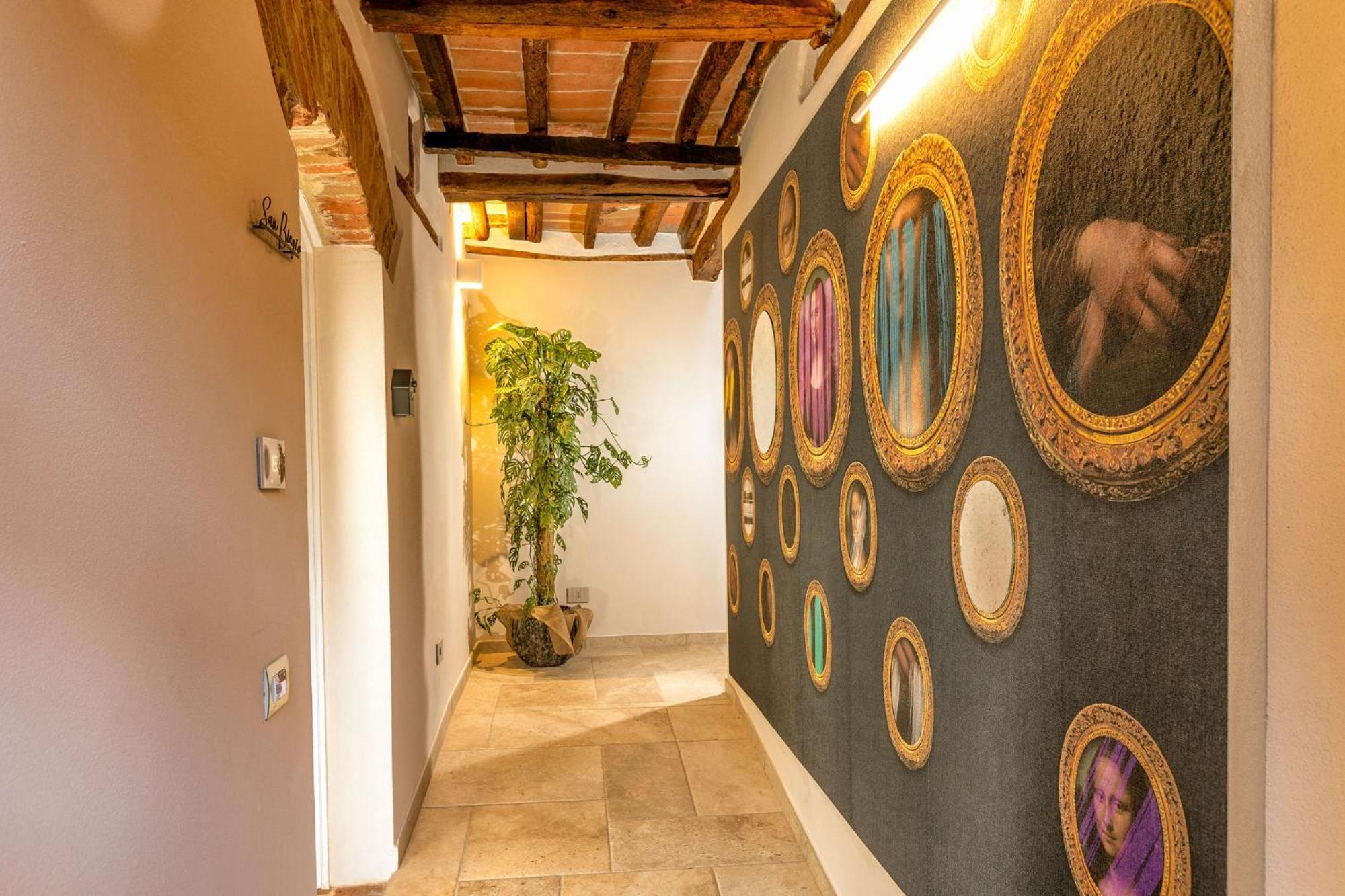 Palazzo Falcinelli Luxury Room In Montepulciano Center With Air Conditioning And Elevator Esterno foto
