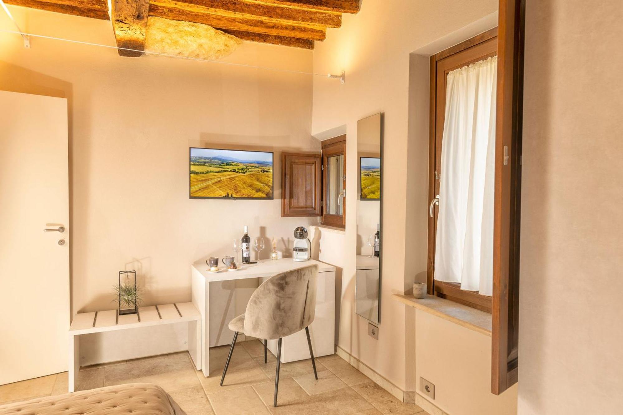 Palazzo Falcinelli Luxury Room In Montepulciano Center With Air Conditioning And Elevator Esterno foto