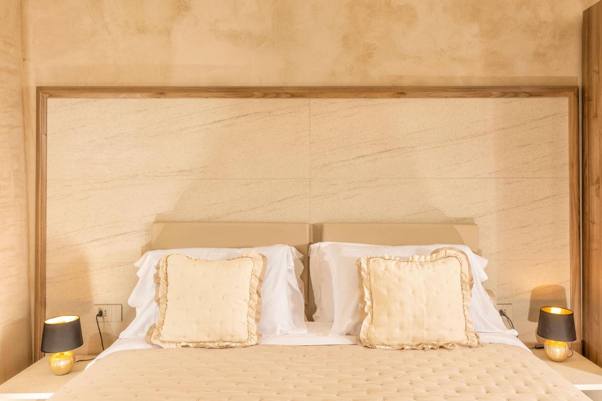 Palazzo Falcinelli Luxury Room In Montepulciano Center With Air Conditioning And Elevator Esterno foto